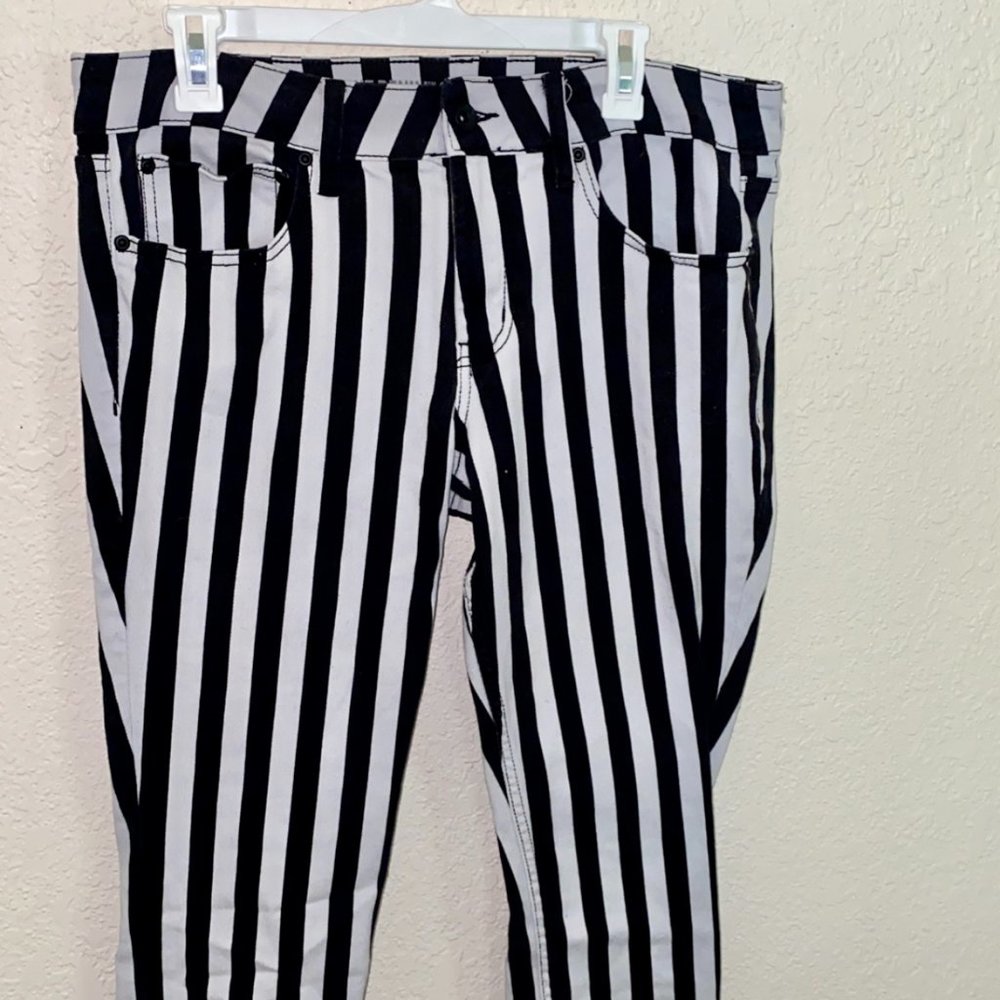 Hot Topic Skinny Jeans